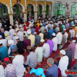 Niat Sholat Jumat Imam & Makmum Arab Latin Beserta Caranya yang Benar