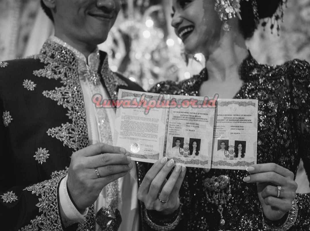 Terkuak! Kisah Romantis Enzy Storia dan Molen Kasetra Menikah